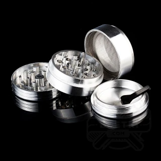 Aluminiowy młynek (grinder) Hammercraft 49mm - 4 częściowy z magnesem (srebrny)